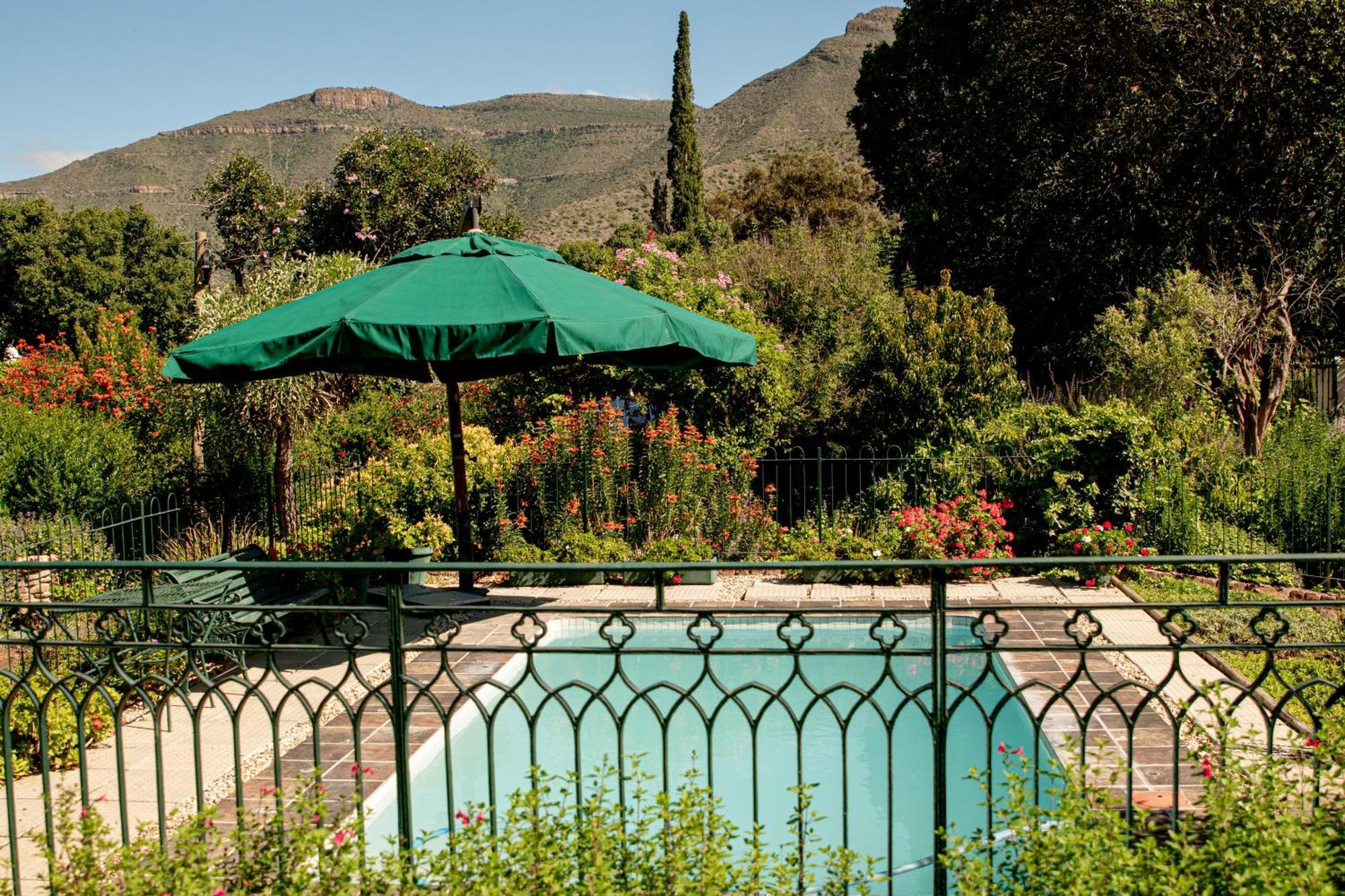 4 Rothman Street B&B Graaff-Reinet Dış mekan fotoğraf