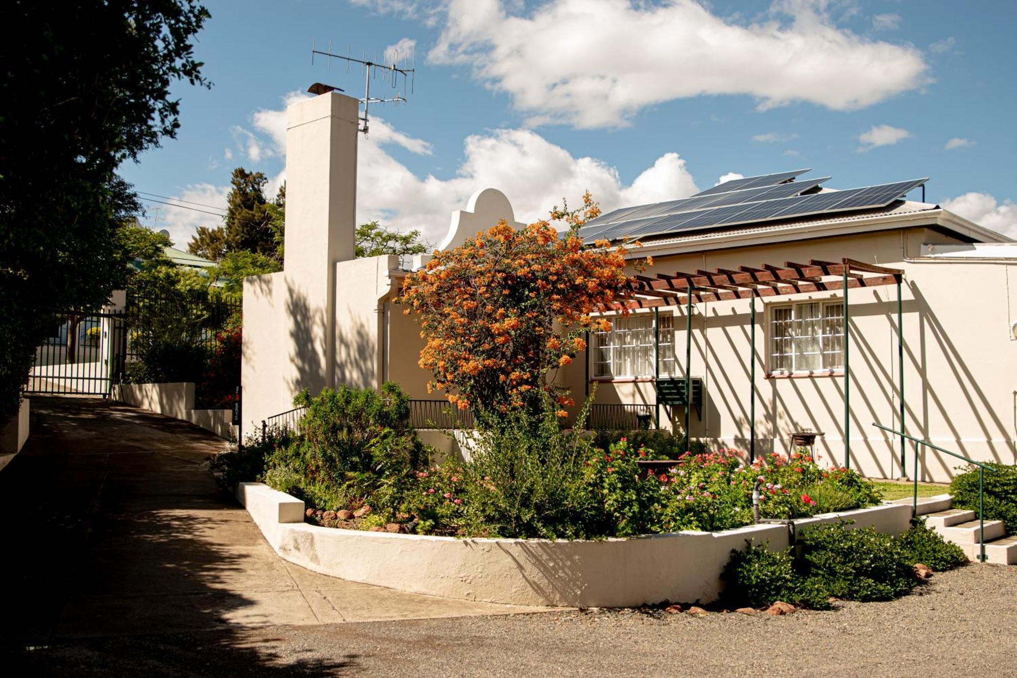 4 Rothman Street B&B Graaff-Reinet Dış mekan fotoğraf