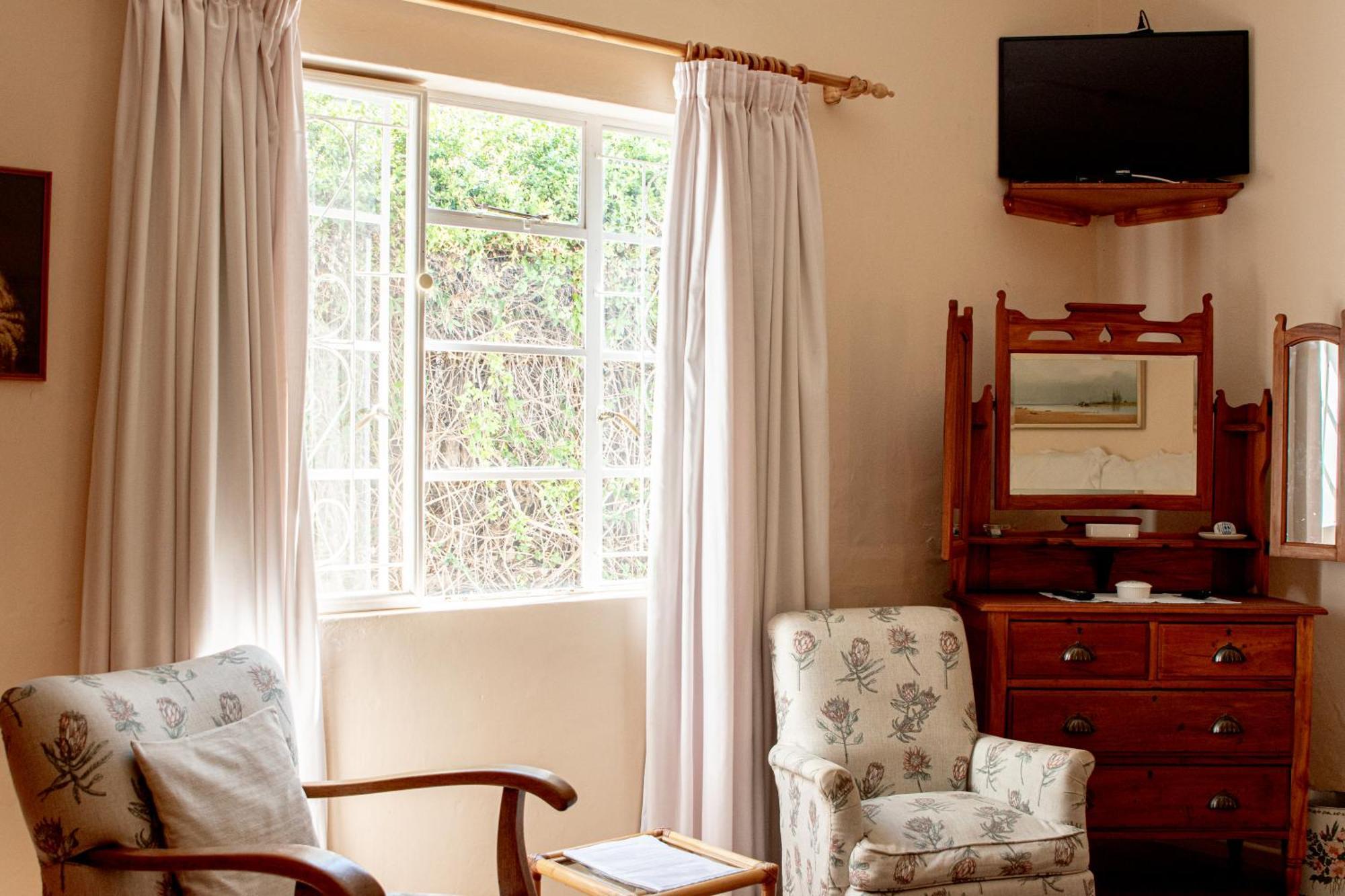 4 Rothman Street B&B Graaff-Reinet Dış mekan fotoğraf