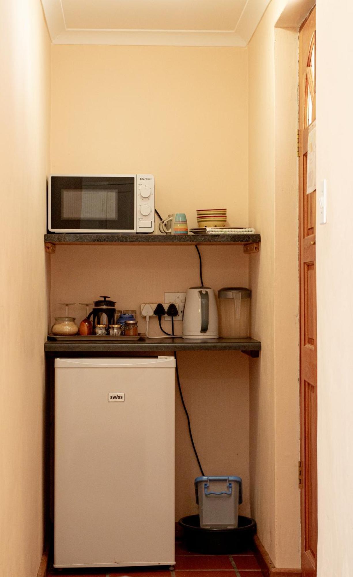 4 Rothman Street B&B Graaff-Reinet Dış mekan fotoğraf