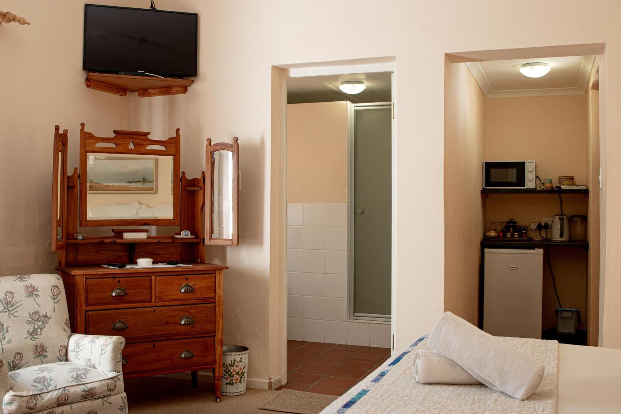 4 Rothman Street B&B Graaff-Reinet Dış mekan fotoğraf