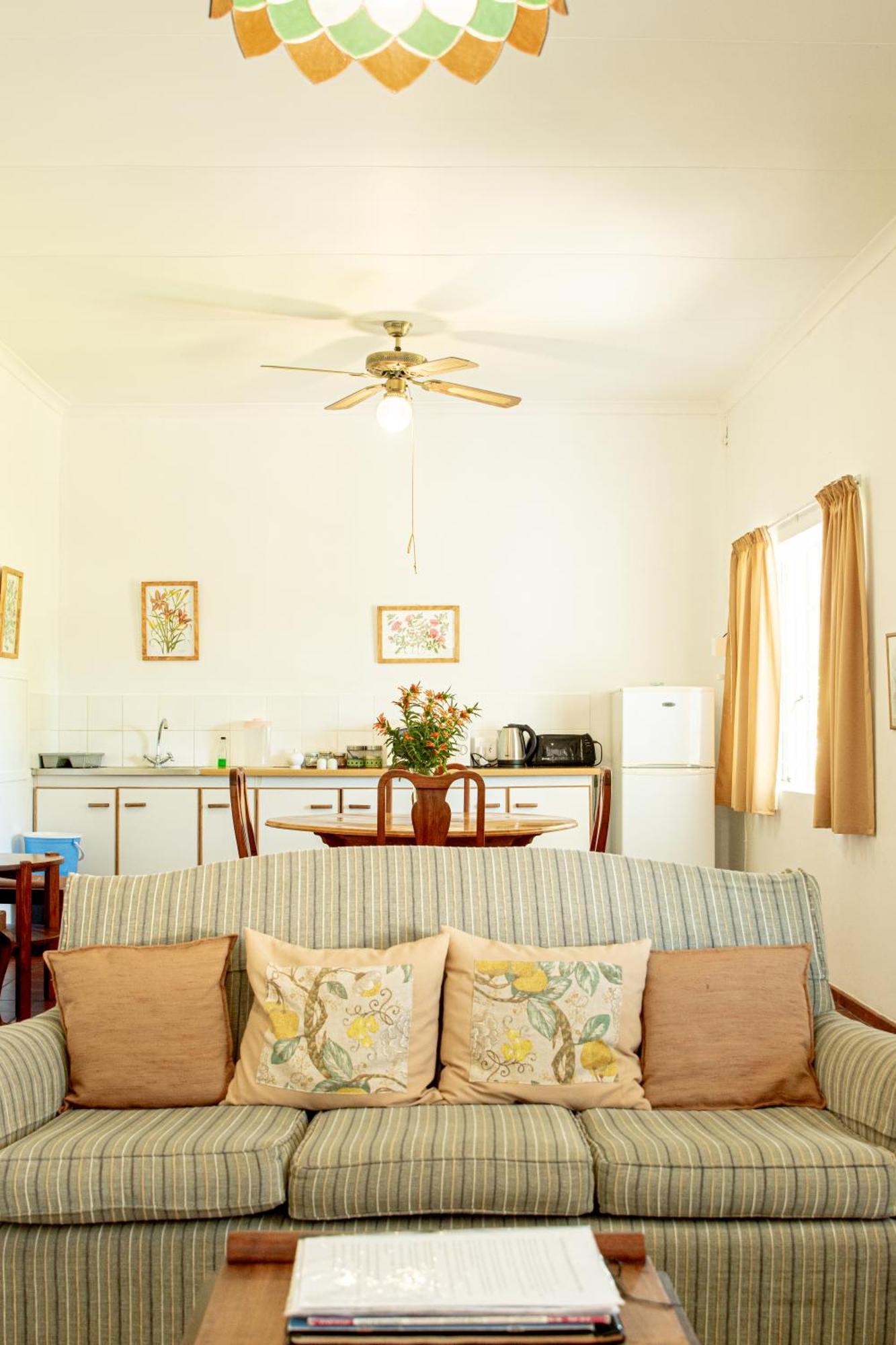 4 Rothman Street B&B Graaff-Reinet Dış mekan fotoğraf