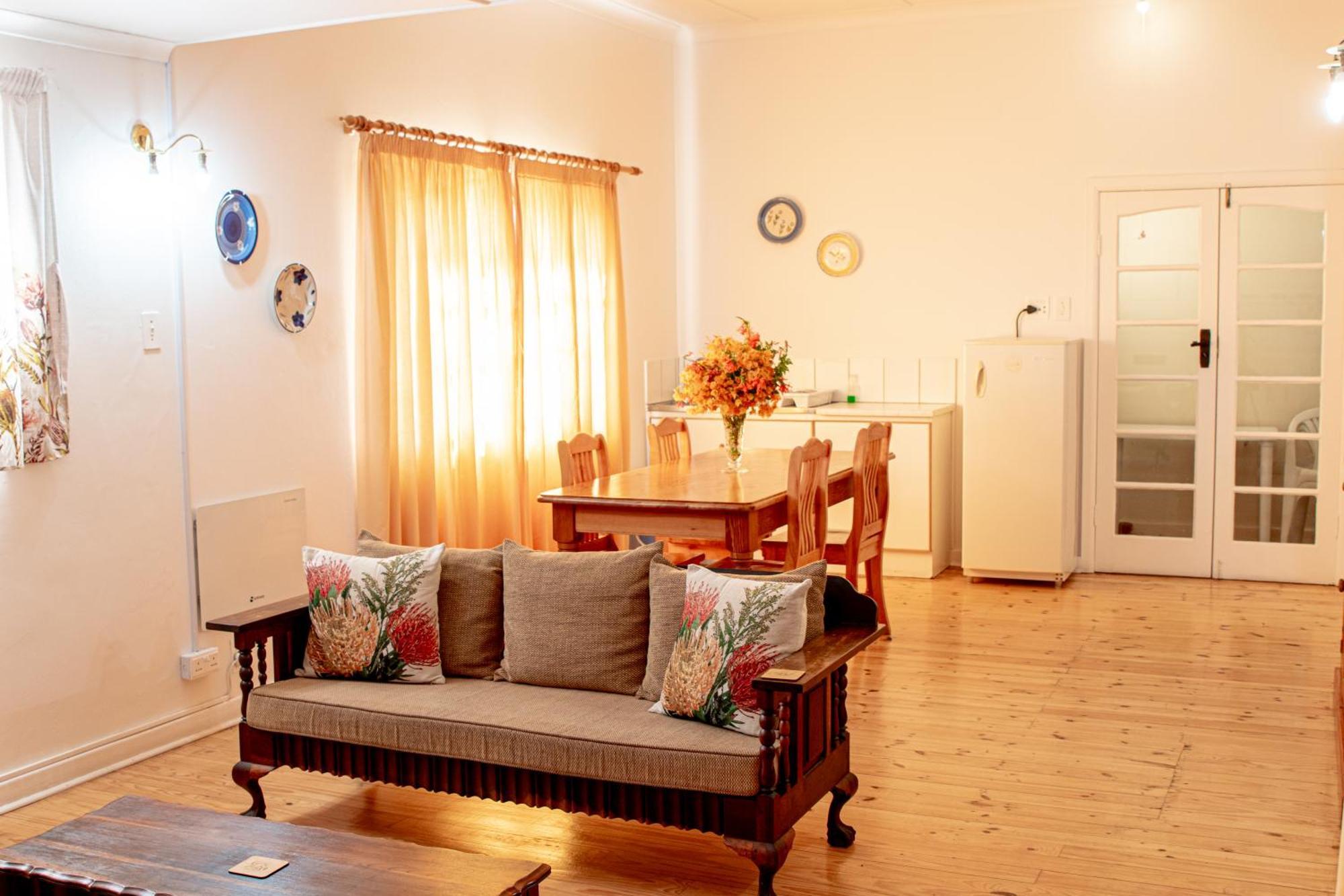 4 Rothman Street B&B Graaff-Reinet Dış mekan fotoğraf