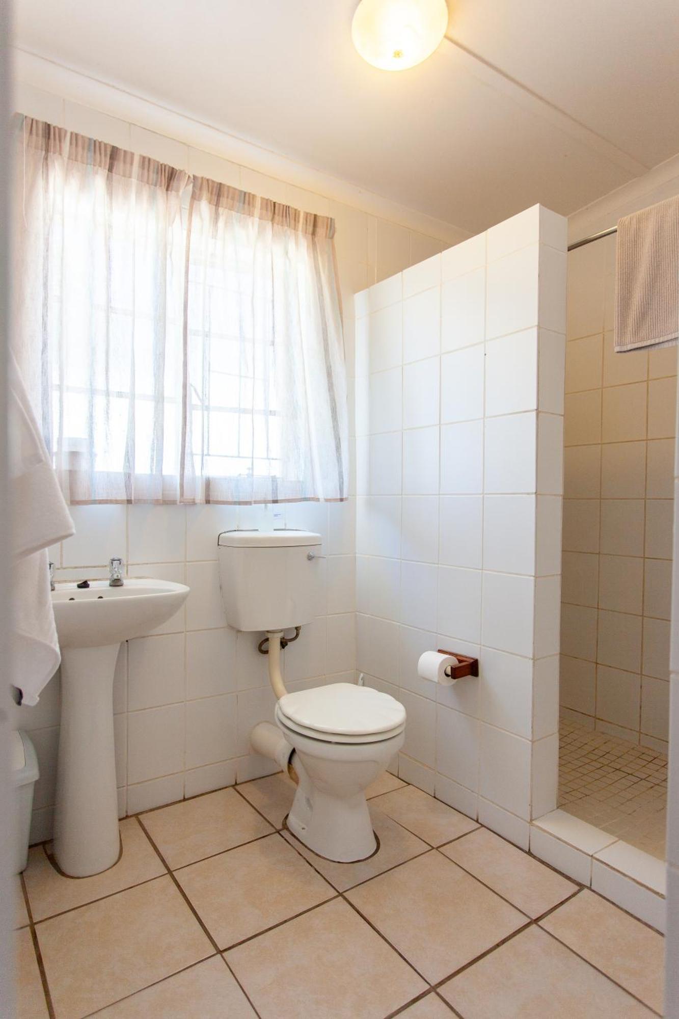 4 Rothman Street B&B Graaff-Reinet Dış mekan fotoğraf