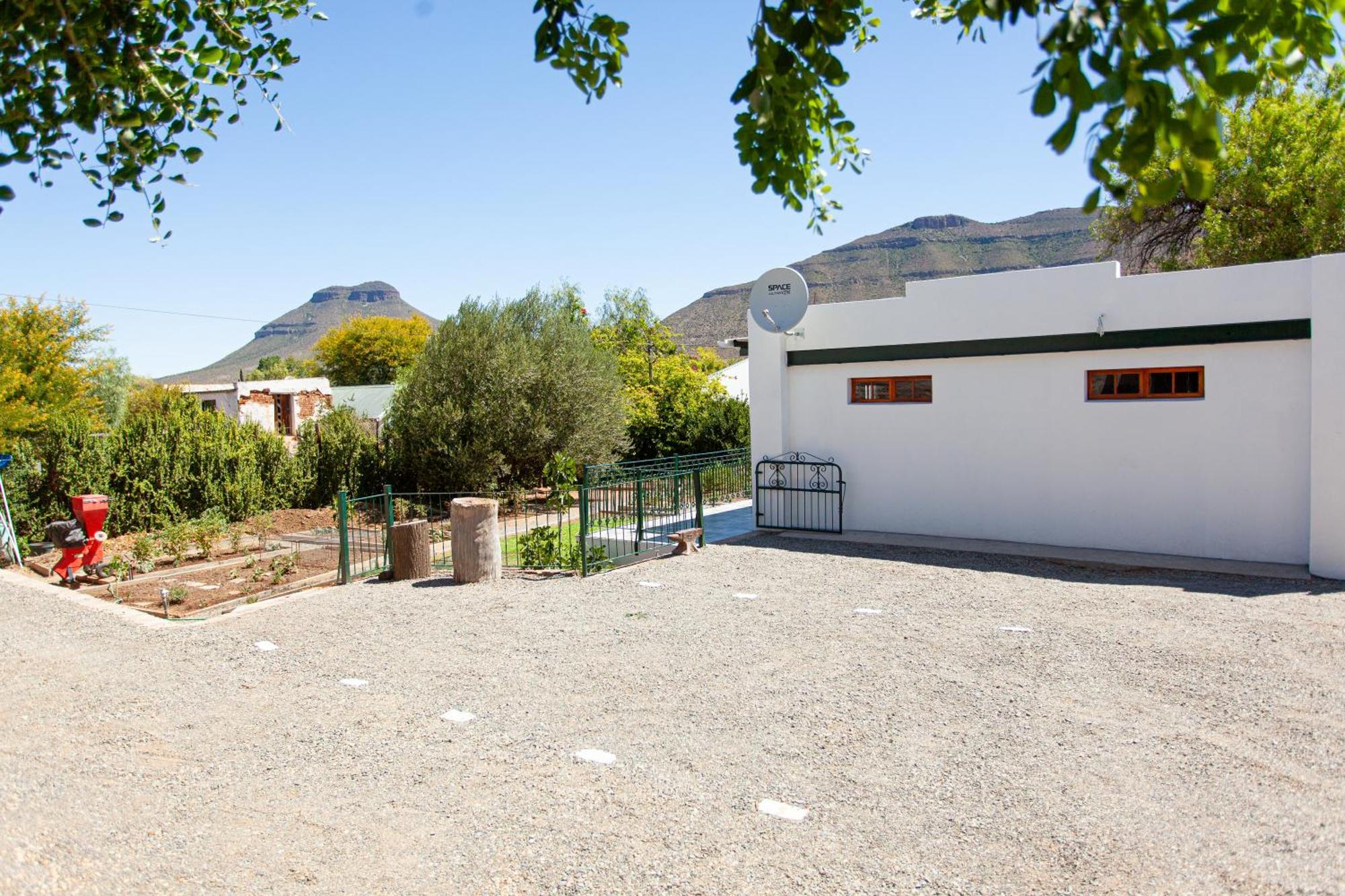 4 Rothman Street B&B Graaff-Reinet Dış mekan fotoğraf